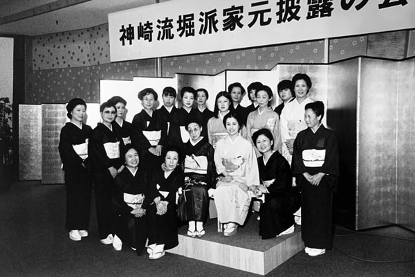 堀派神崎流 地唄舞