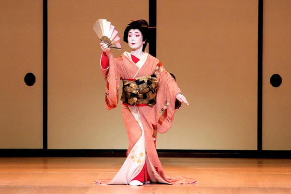 「出口の柳」